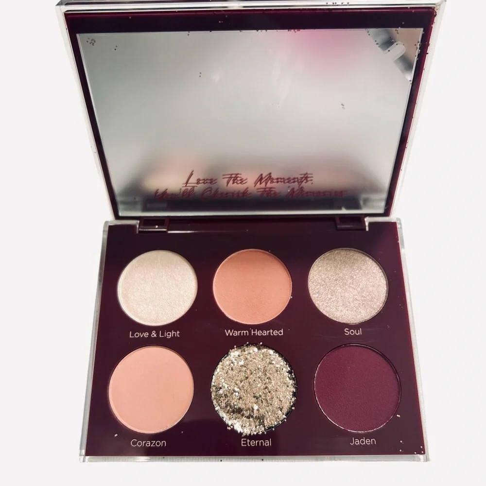 Dominique Cosmetics Unconditional Palette 6 Pan Eyeshadow Palette